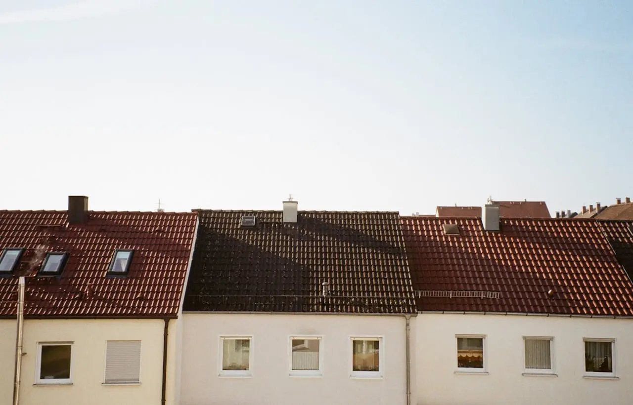 Immobiliengebäude für Instandhaltung und Überwachung